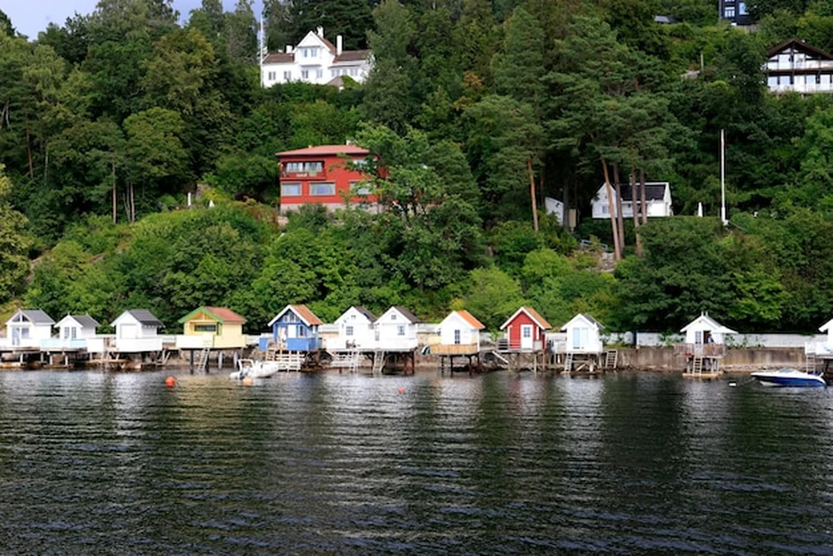 Charakterystyczny obraz fjordu w Oslo w Norwegii
